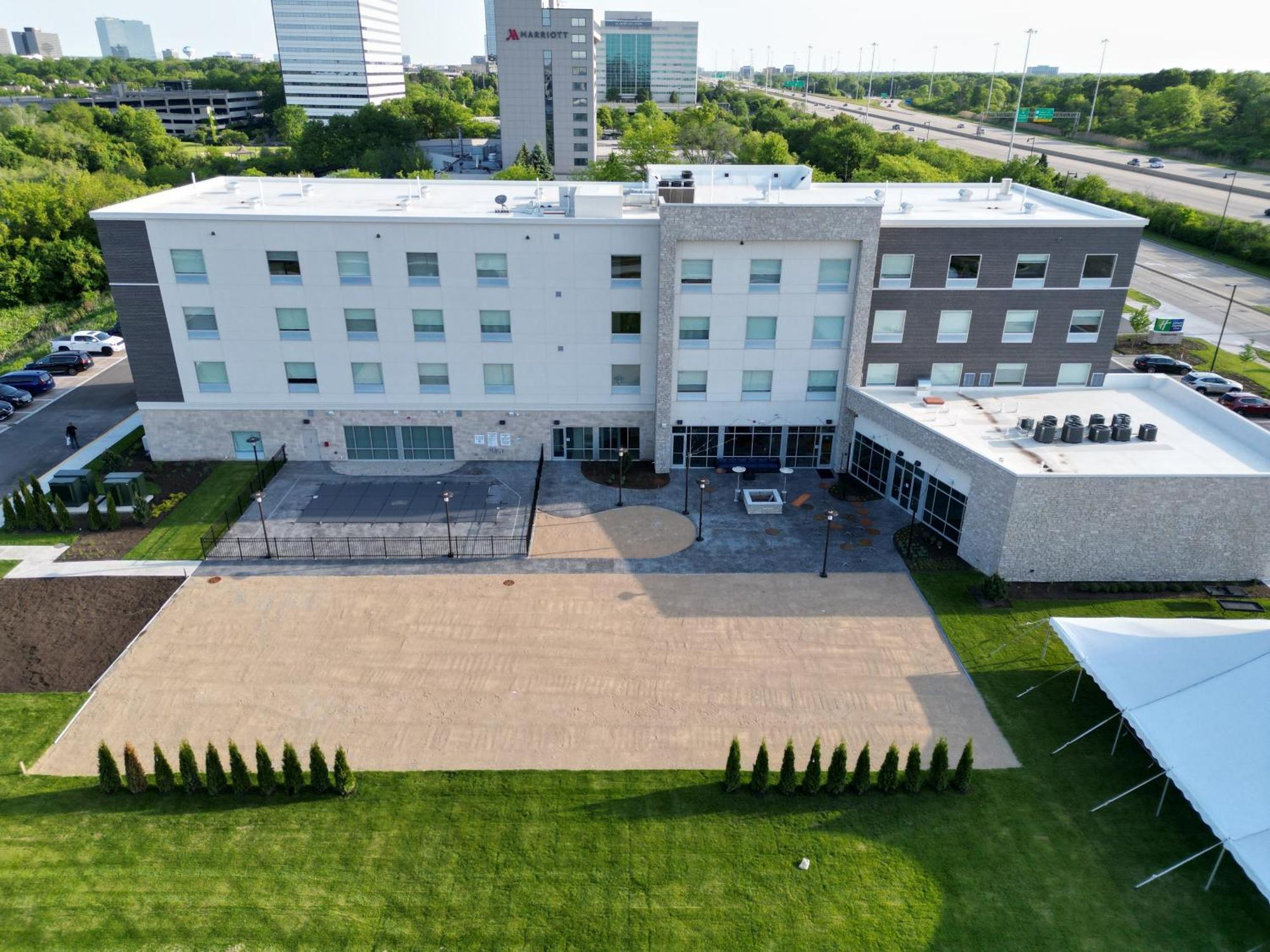 Holiday Inn Express & Suites Chicago Schaumburg By Ihg Esterno foto