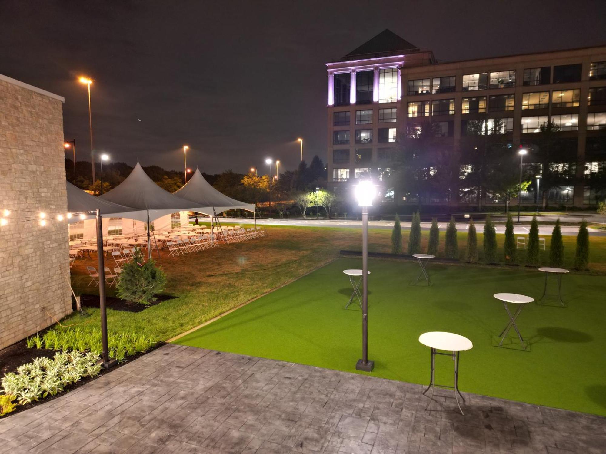 Holiday Inn Express & Suites Chicago Schaumburg By Ihg Esterno foto