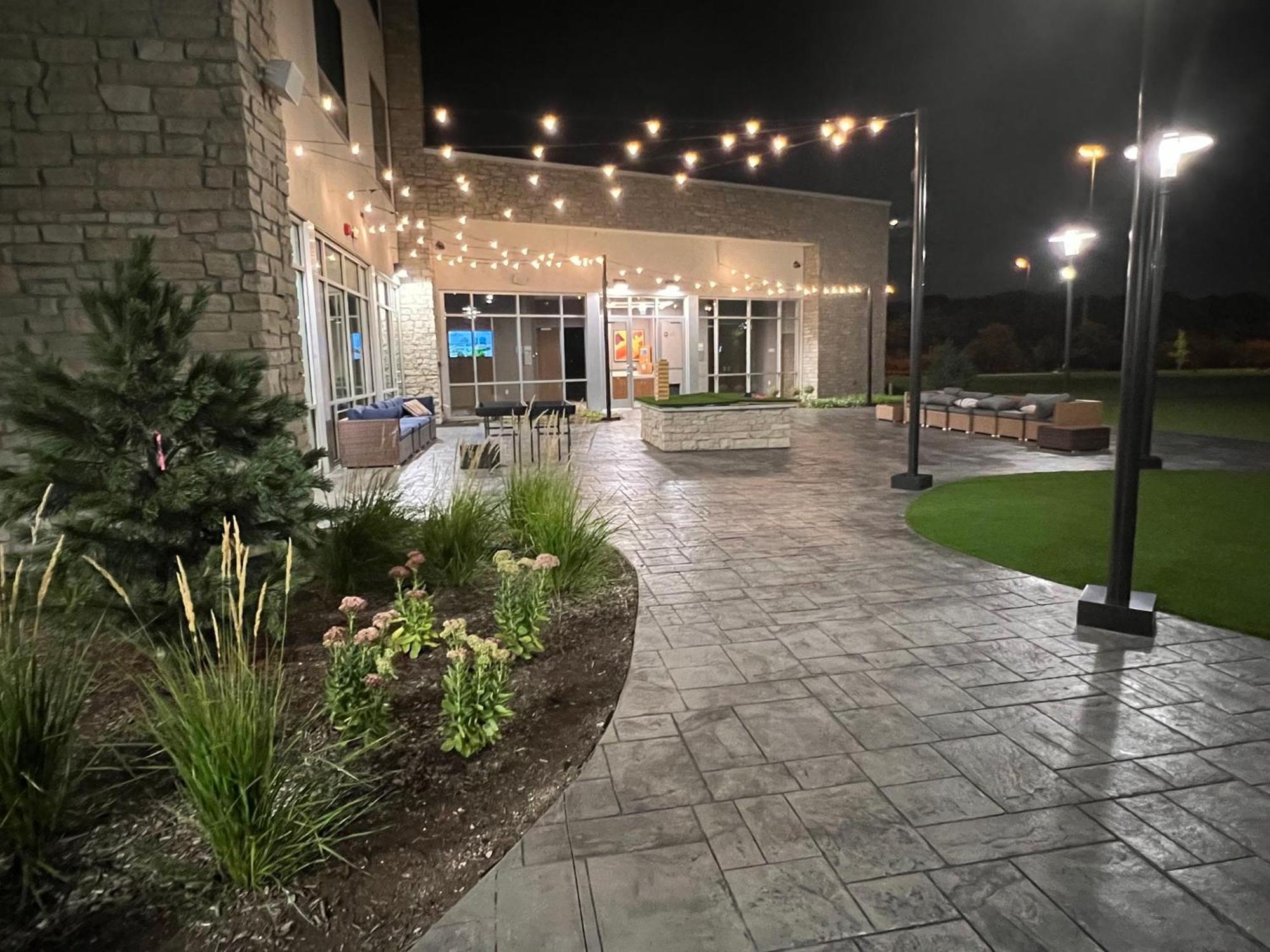 Holiday Inn Express & Suites Chicago Schaumburg By Ihg Esterno foto